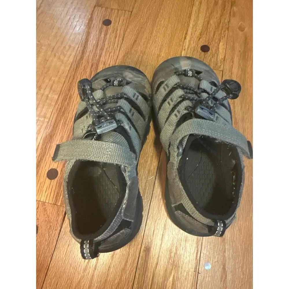 Keen Toddler Sandals Size 11 Kids Outdoor Water Hiking Shoes Excellent Condition